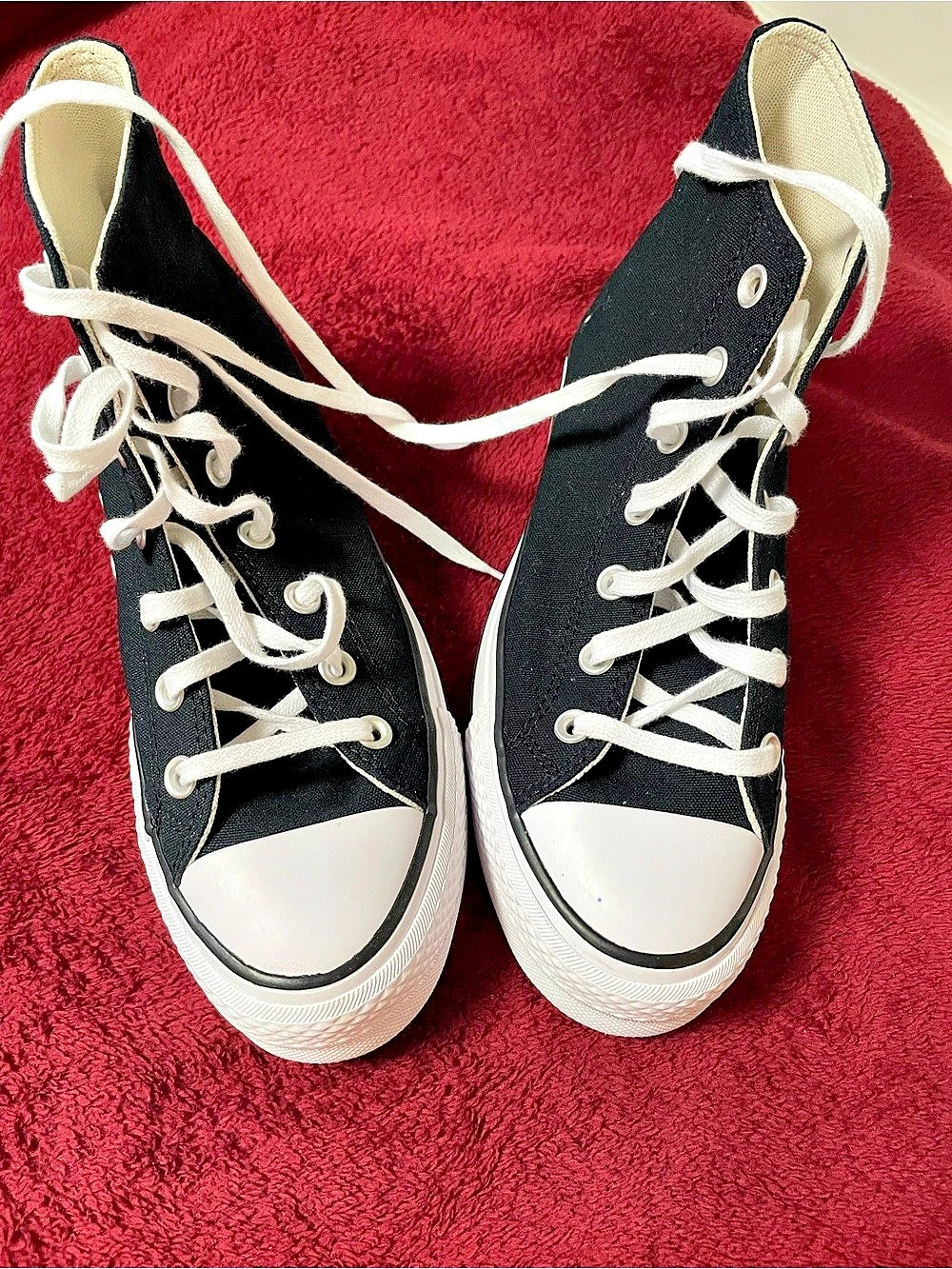 Converse Chuck Taylor All Star High Top Sneakers Black & White US 8
